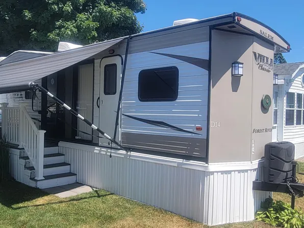 9 Bourne Avenue #D14, Wells, ME 04090