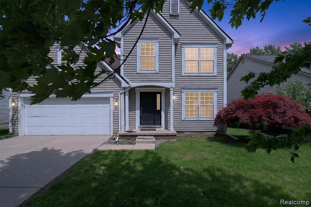 3 bed, 2.5 bath, 1820 sqft, $3,200 — Photo 1