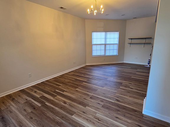2nd image of 2638 Longleaf Pl