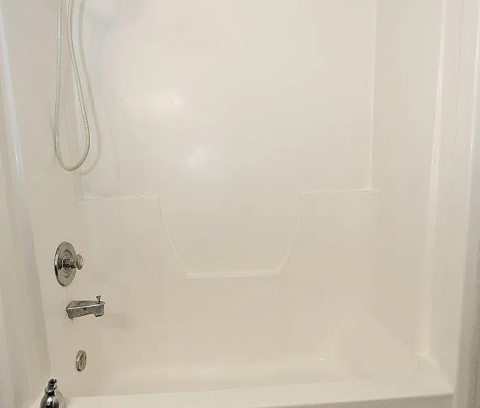 4833 W Targee St — Photo 2