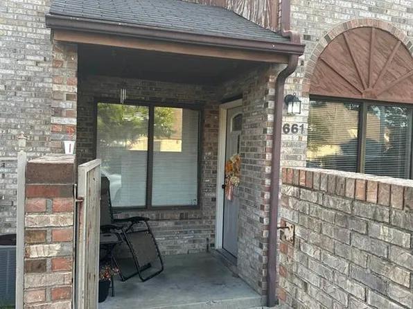661 Chuck Gray Ct, Owensboro, KY 42303