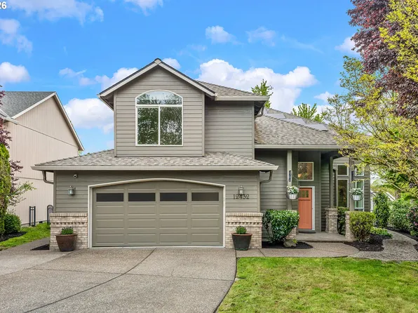 12432 SE Mountain Sun Dr, Clackamas, OR 97015