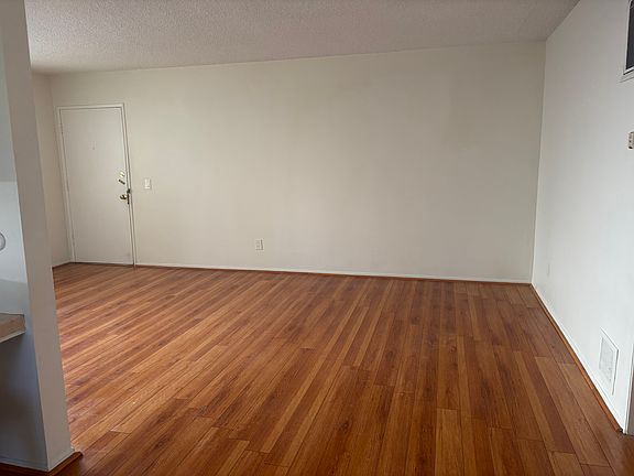 5th image of 334 W Doran St APT 3