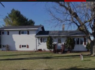 W10418 Highway 76, Bear Creek, WI 54922