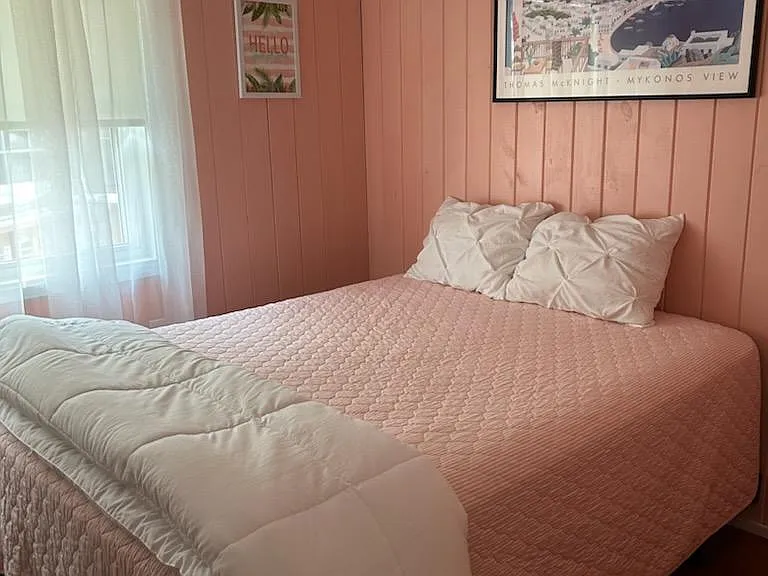 Queen bed