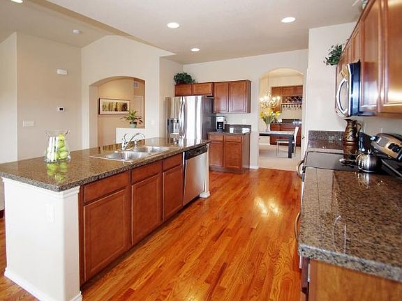 5th image of 2439 Ledgewood Dr
