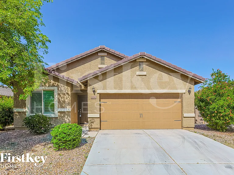 20392 N Mac Neil St — Photo 1