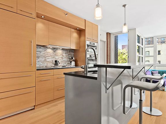 4th image of 145 Lexington Ave APT 6