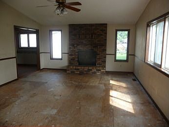5th image of 627 Guthrie Ave N