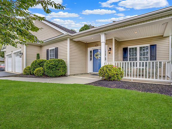 4th image of 6028 Tolman Cir