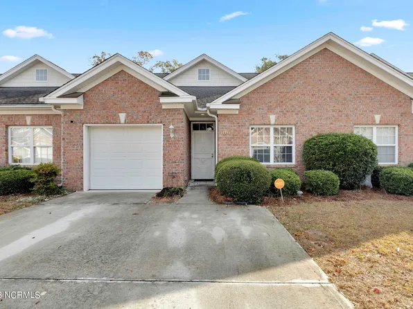 106 Turnbury Court, Hampstead, NC 28443