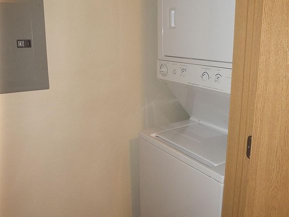 5th image of 7804 SW Blue Jay Ln APT 15