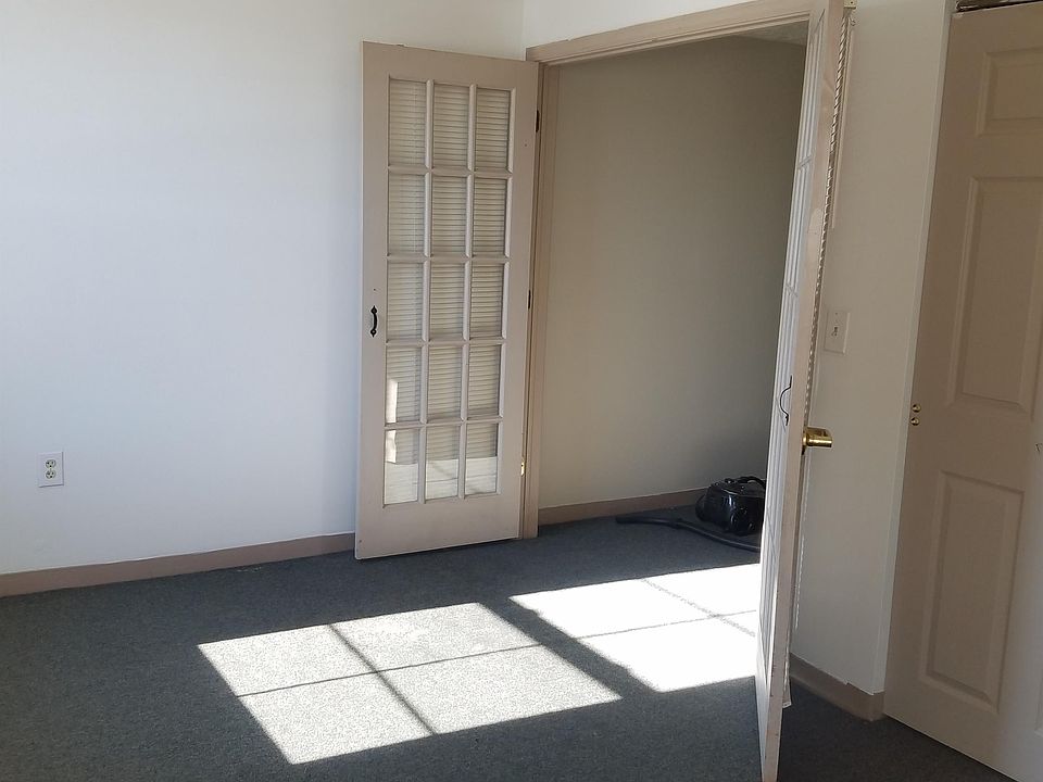 2nd image of 114 Collins Ave APT 310