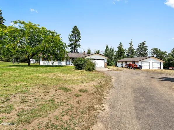 3361 Rosenkranz Rd, Tieton, WA 98947