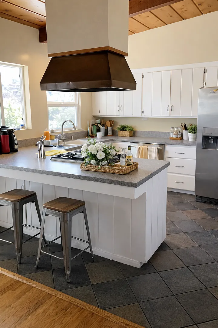 6 Bed/ 5 Bath on Campanile! Large back area! — Photo 4