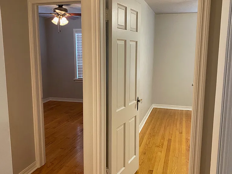 3716 N Shartel Ave — Photo 12
