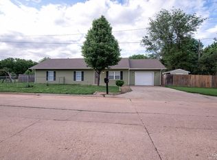 620 W Hamilton Ave, Salina, KS 67401