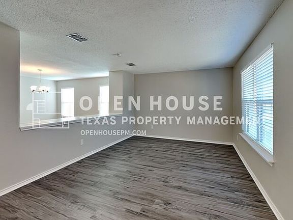 3rd image of 2314 Bantry Ln