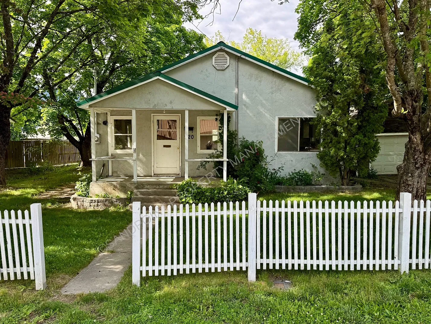 2 bed, 1008 sqft, $1,600 — Photo 2