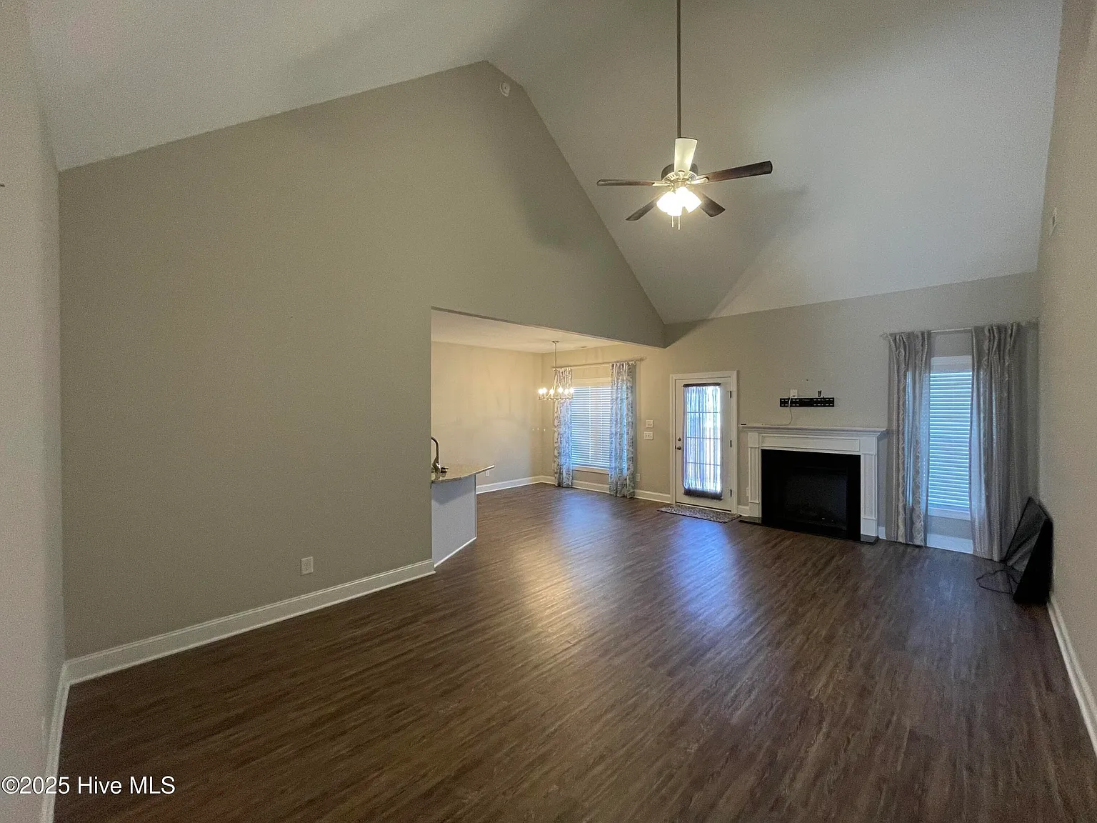 Studio, 3.0 bath, 1784 sqft, $2,100 — Photo 2