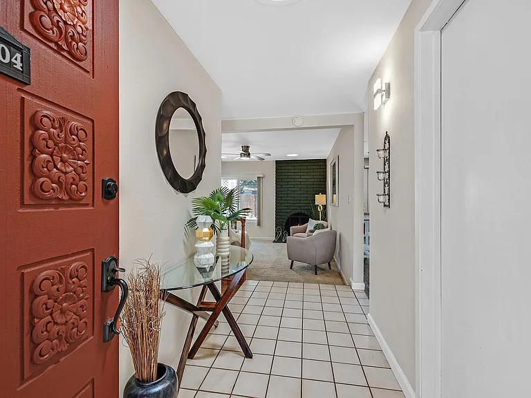 34104 Cromwell Pl — Photo 2