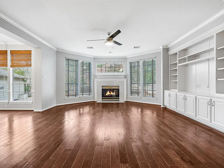 11 Winrock Pl — Photo 6