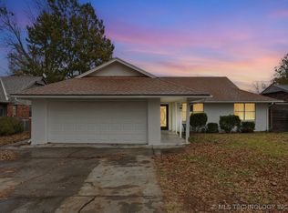 3305 S Ash Pl, Broken Arrow, OK 74012