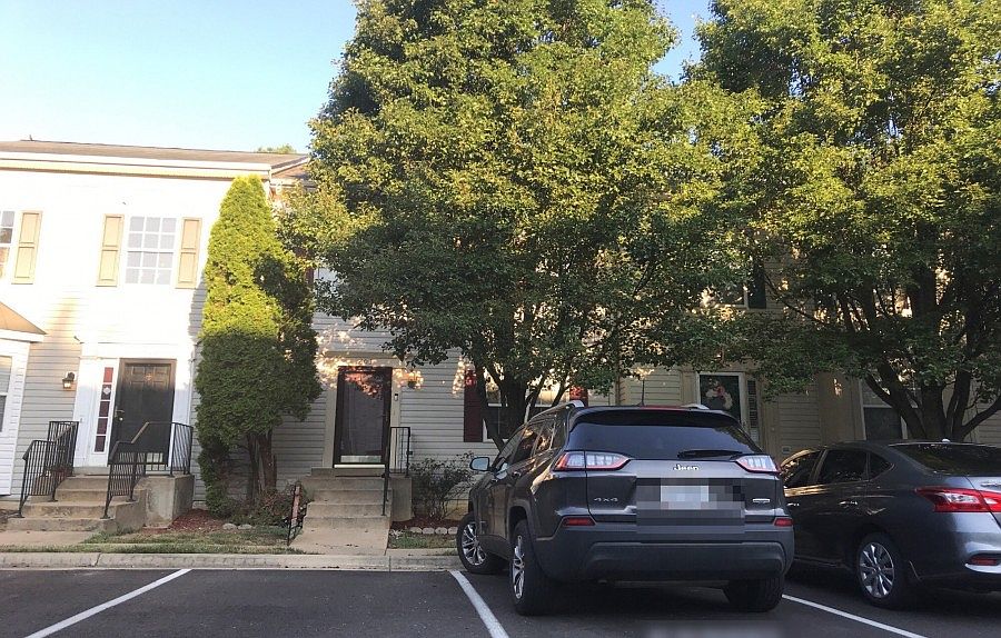 1st image of 403 Park Cove Dr