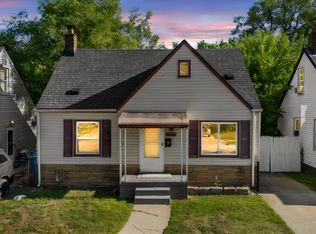 25477 Hopkins St, Dearborn Heights, MI 48125