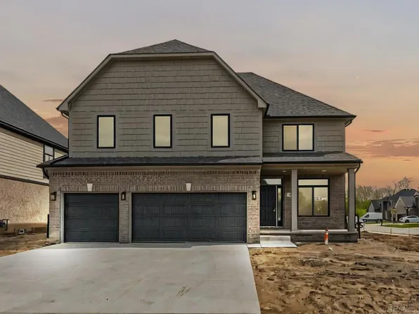 14662 Eleanor Dr, Sterling Heights, MI 48312