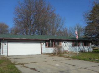 509 3rd Ave SW, Lonsdale, MN 55046