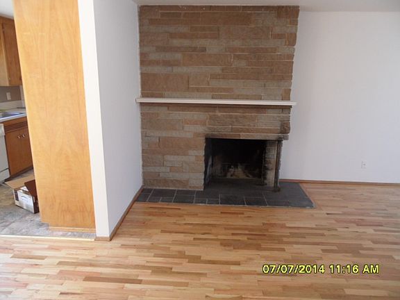 5th image of 207 Rockwell Ave