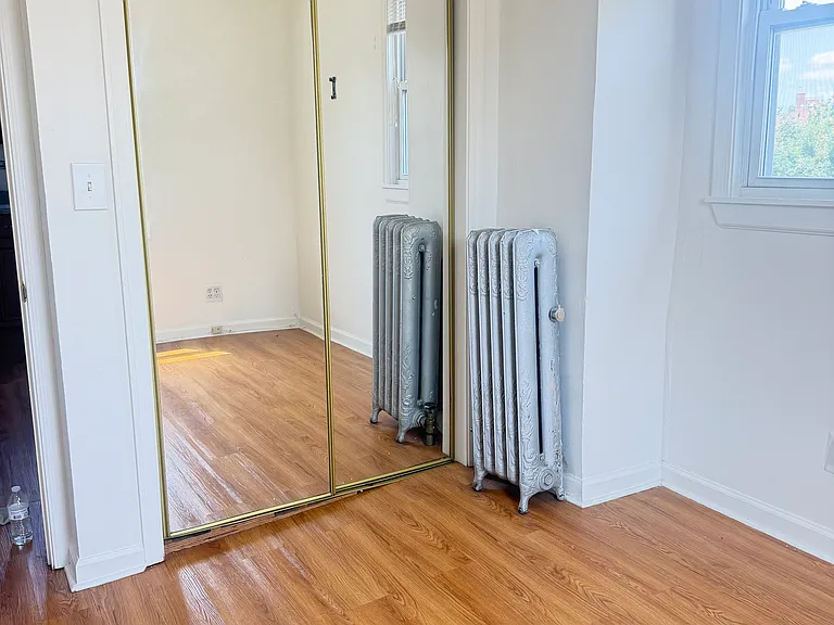 296 Berkeley Ave #2 — Photo 8