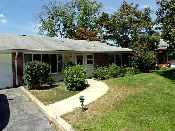 5th image of 191A Sterling Ct