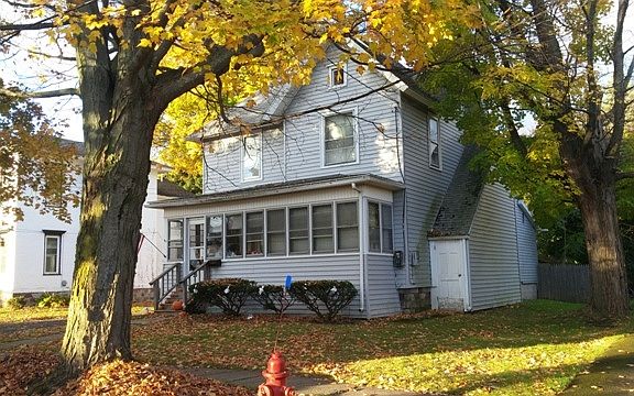 3rd image of 35 Belden Ave