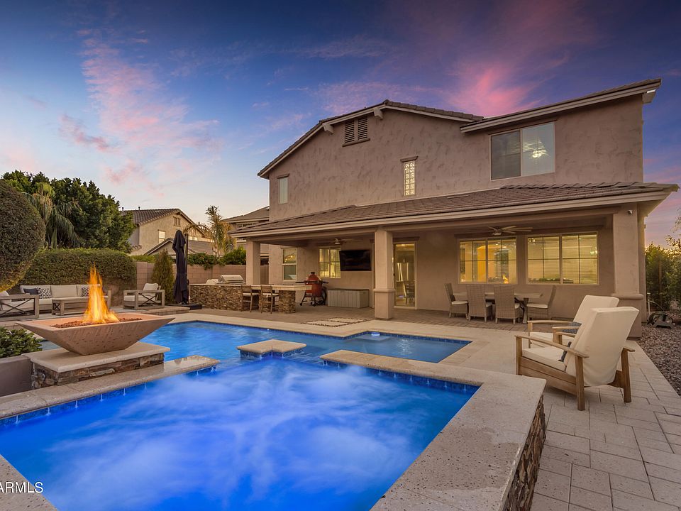 1st image of 382 E BELLERIVE Place