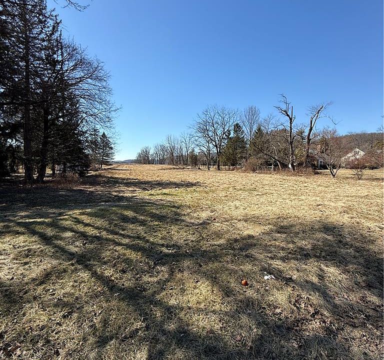 1st image of 3378 Lanark Rd