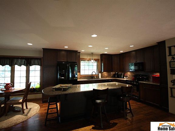 3rd image of 6901 Antler Dr