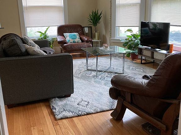 4th image of 610 Union Ave SE #2