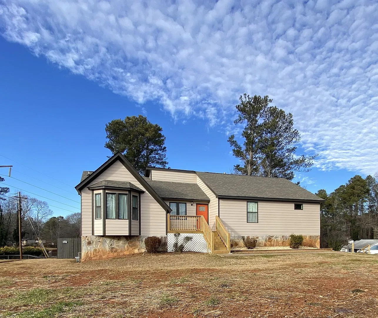 Spacious & Updated 4 Bed 3 Bath Home In Chapel Hill! — Photo 2