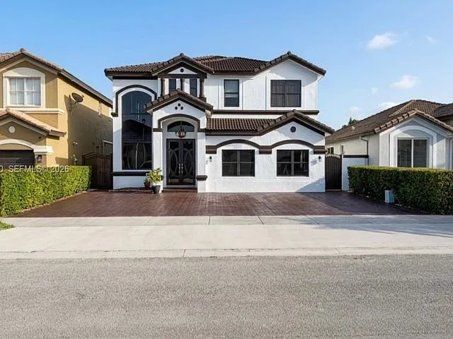15350 SW 11th St — Photo 2