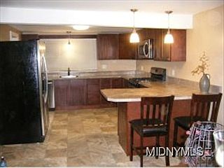2nd image of 4008 Oneida St