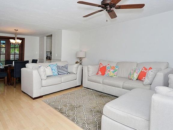 3rd image of 5021 Silk Oak Dr