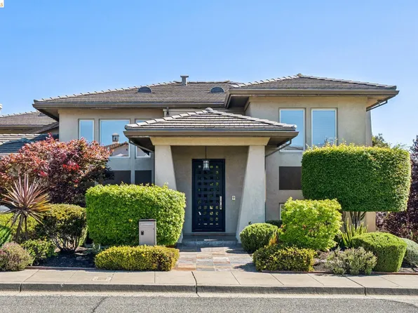 13454 Campus Dr, Oakland, CA 94619