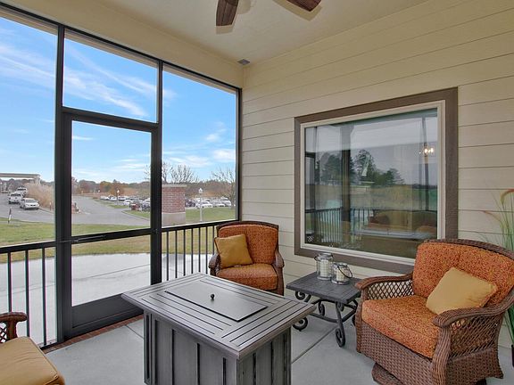 4th image of 818 McCloud Cir Unit 110