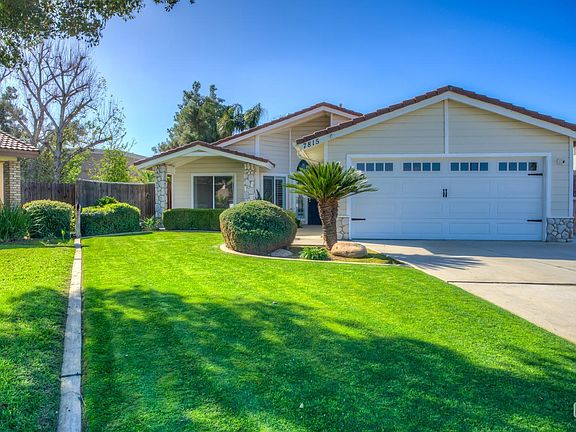 3rd image of 7815 Vaquero Ave