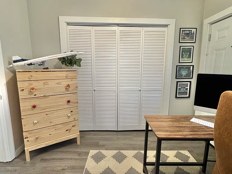 314 W 37th St #B — Photo 8