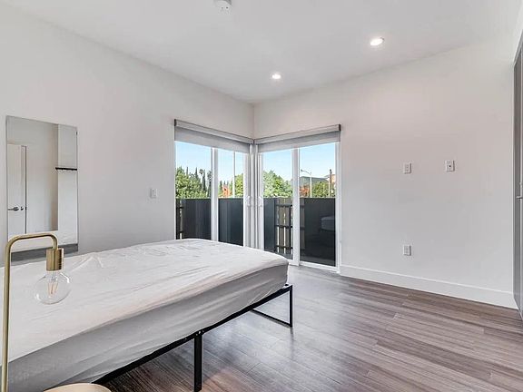 5th image of 5460 W Fountain Ave #502-4