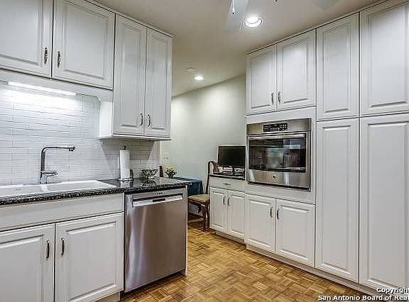 3rd image of 4001 N New Braunfels Ave #1004