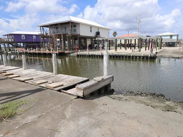 122 Touro Ln, Grand Isle, LA 70358